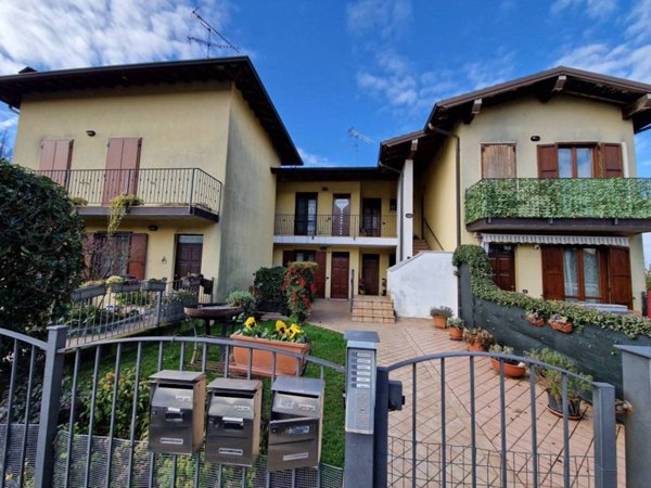 appartamento in vendita a Montichiari in zona Rò