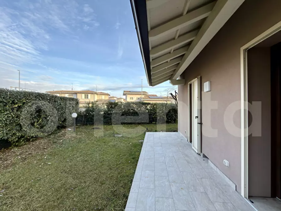 appartamento in vendita a Montichiari in zona Rò