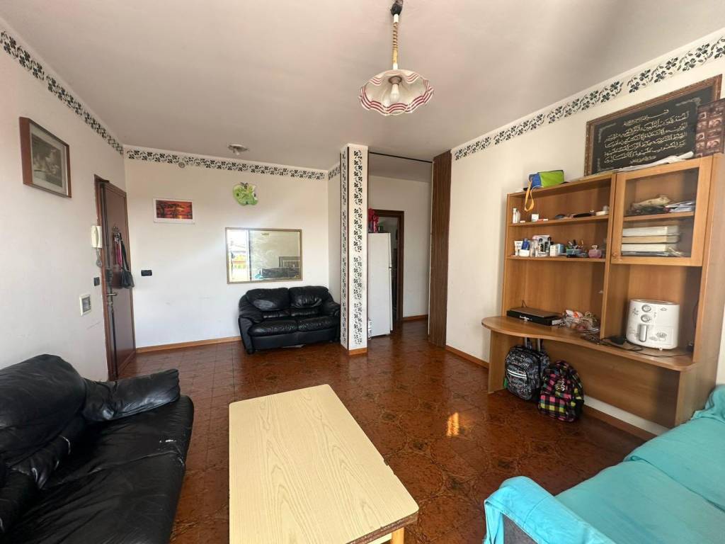 appartamento in vendita a Montichiari in zona Rò