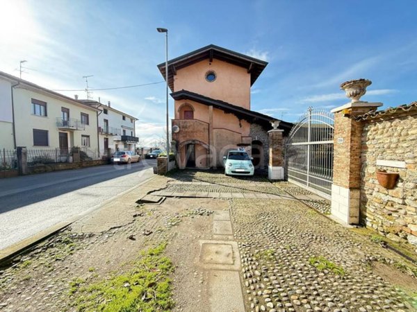 appartamento in vendita a Montichiari in zona Rò