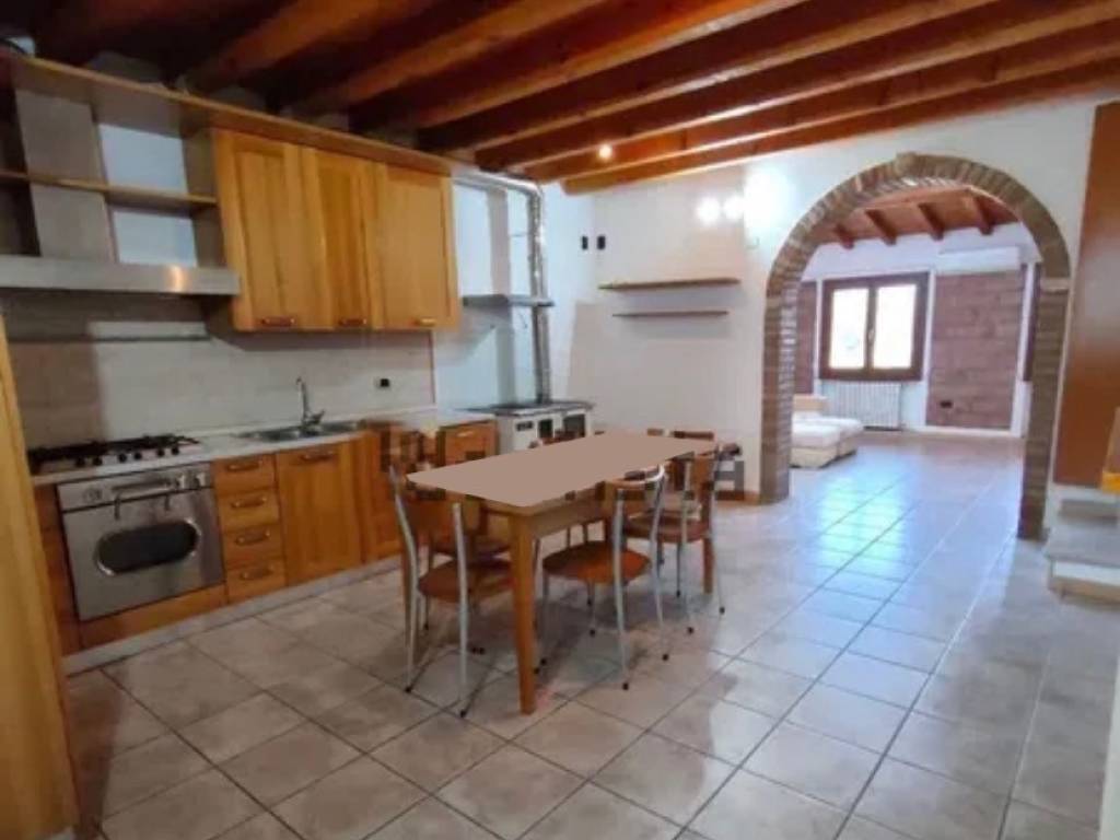casa indipendente in vendita a Montichiari in zona Trivellini