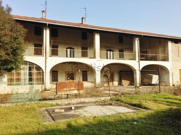 casa indipendente in vendita a Montichiari