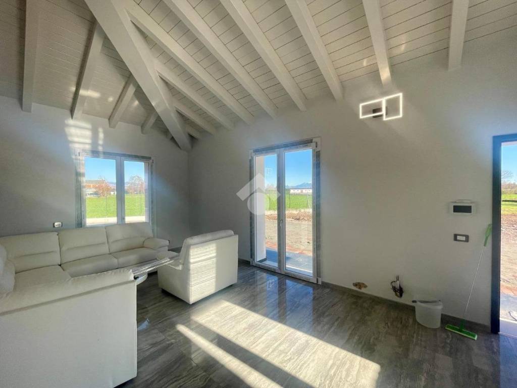 casa indipendente in vendita a Montichiari in zona Vighizzolo