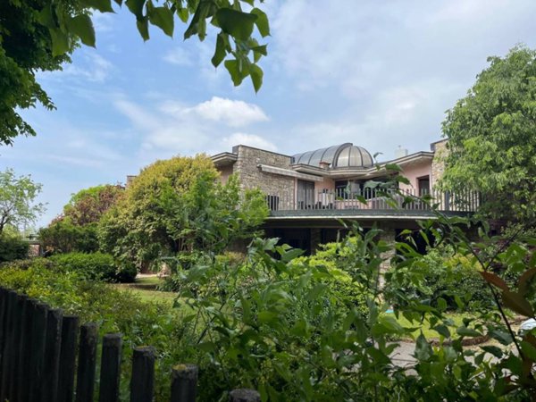 locale commerciale in vendita a Montichiari