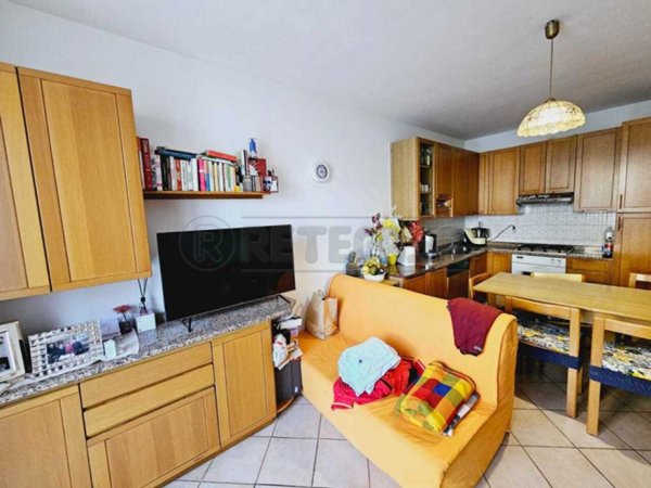 appartamento in vendita a Montichiari in zona Rò