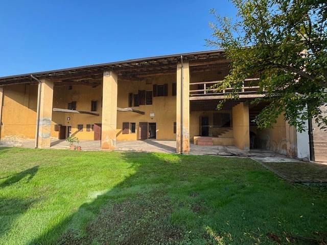 appartamento in vendita a Montichiari in zona Vighizzolo