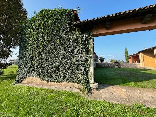 appartamento in vendita a Montichiari in zona Vighizzolo