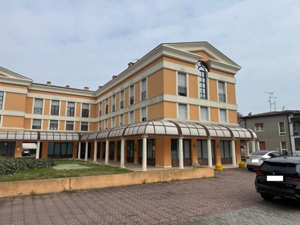 appartamento in vendita a Montichiari in zona Rò