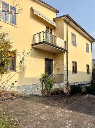 appartamento in vendita a Montichiari in zona Centro Storico