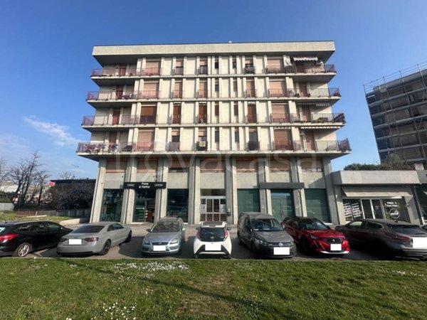 appartamento in vendita a Montichiari in zona Centro Storico