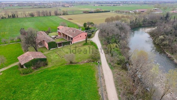 casale in vendita a Montichiari in zona Vighizzolo