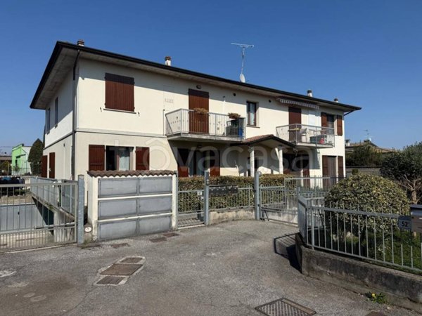 appartamento in vendita a Montichiari in zona Sant'Antonio