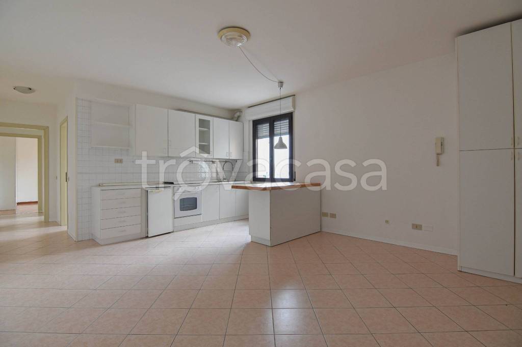 appartamento in vendita a Montichiari in zona Centro Storico