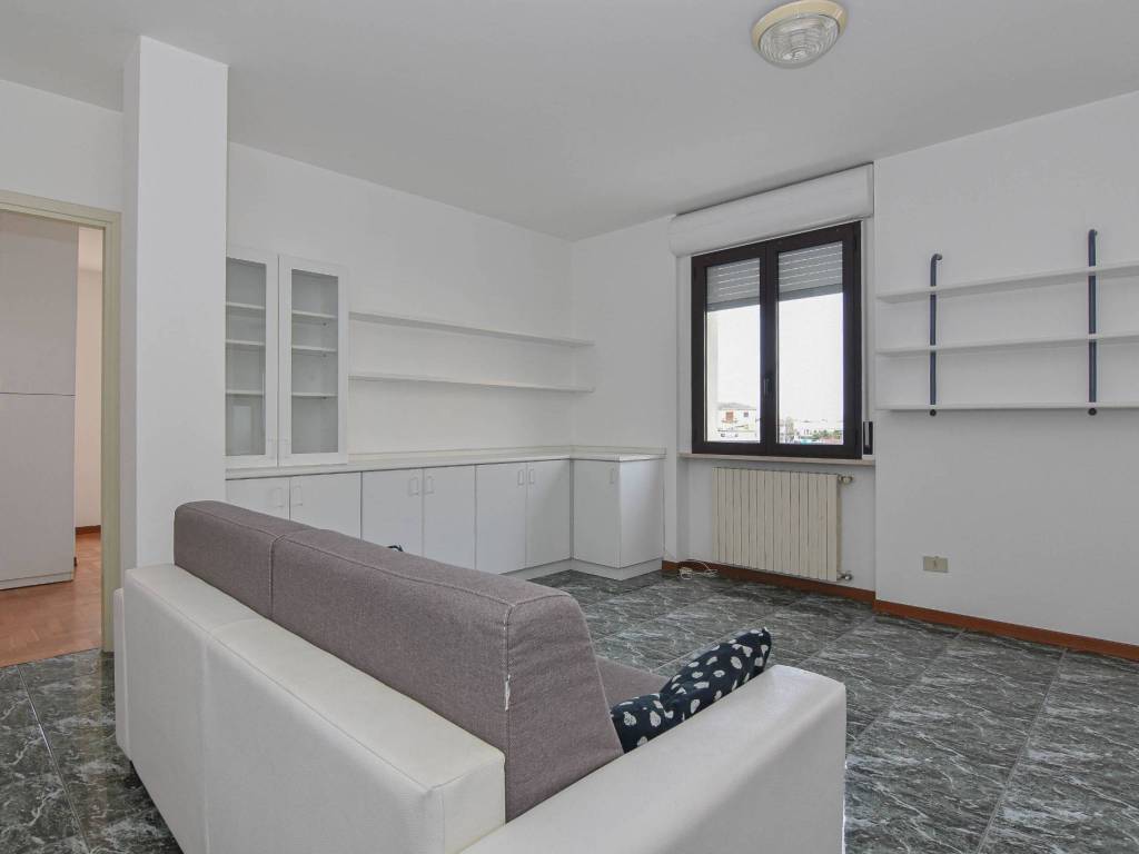 appartamento in vendita a Montichiari in zona Rò