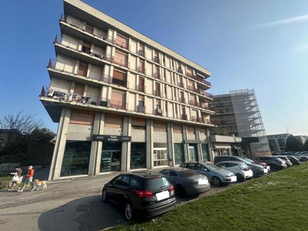 appartamento in vendita a Montichiari in zona Rò