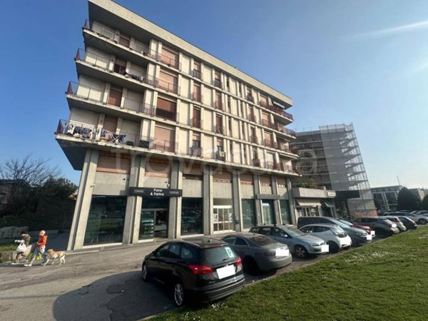 appartamento in vendita a Montichiari in zona Centro Storico
