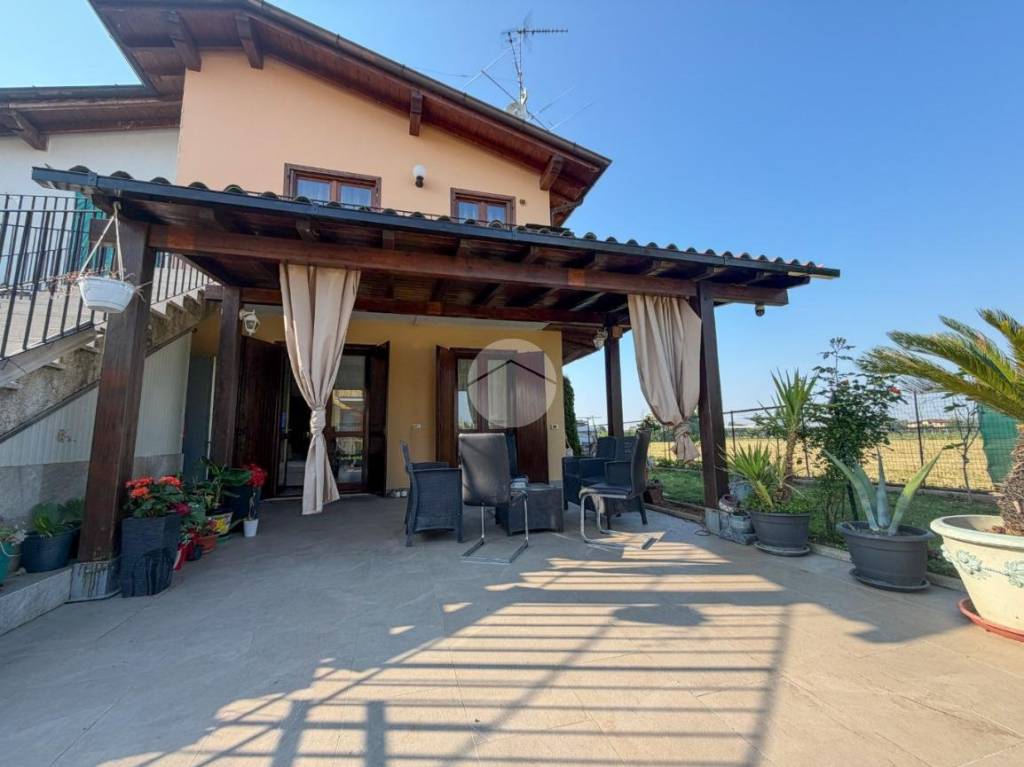 appartamento in vendita a Montichiari in zona Santa Giustina