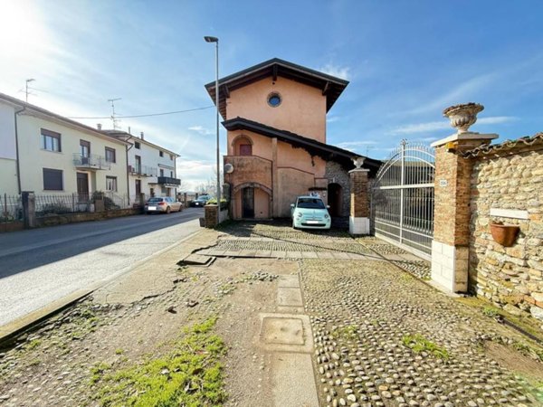 appartamento in vendita a Montichiari in zona Rò