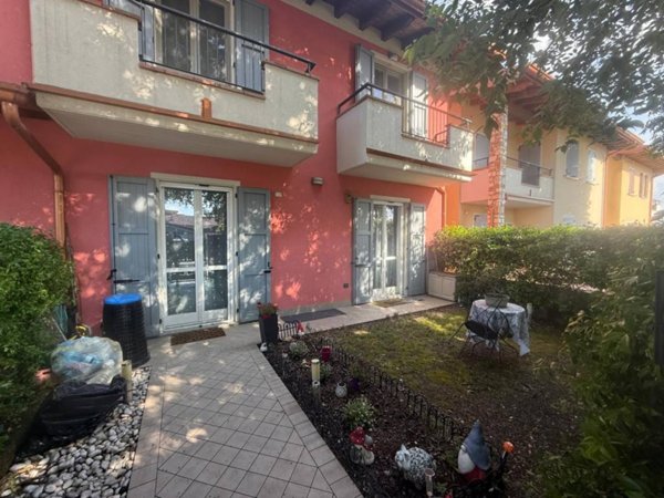 appartamento in vendita a Montichiari in zona Rò