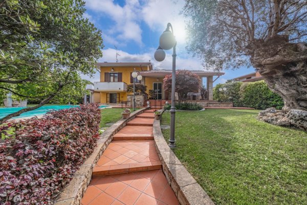 casa indipendente in vendita a Montichiari