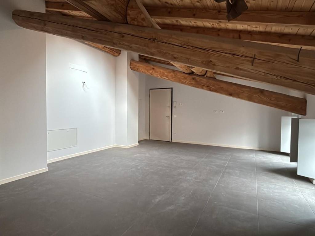 appartamento in vendita a Montichiari in zona Rò