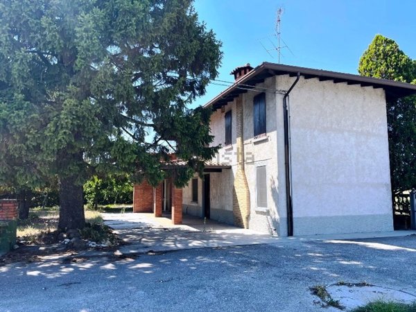 casa indipendente in vendita a Montichiari