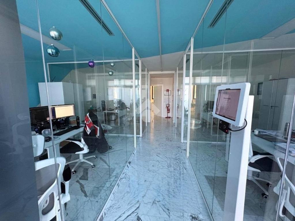 negozio in vendita a Montichiari in zona Centro Storico