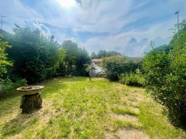 casa indipendente in vendita a Montichiari in zona Rò
