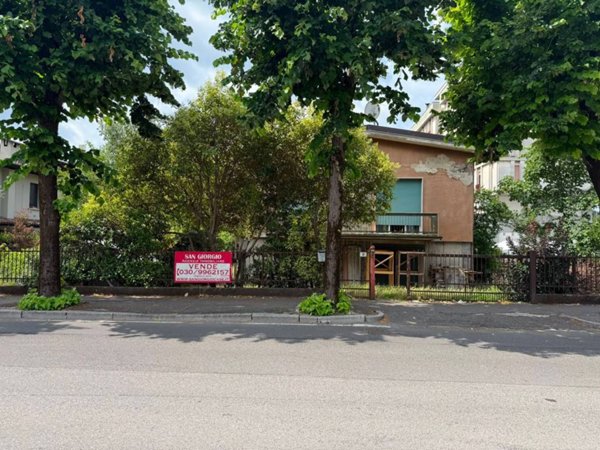 casa indipendente in vendita a Montichiari in zona Rò