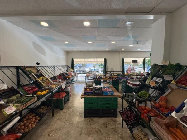 negozio in vendita a Montichiari in zona Centro Storico