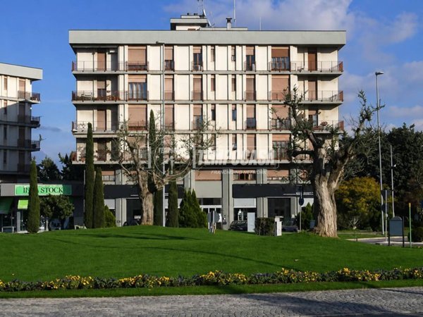 appartamento in vendita a Montichiari in zona Centro Storico