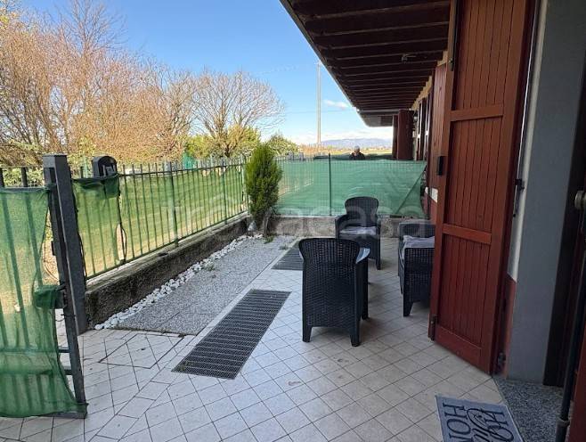 casa indipendente in vendita a Montichiari in zona Trivellini