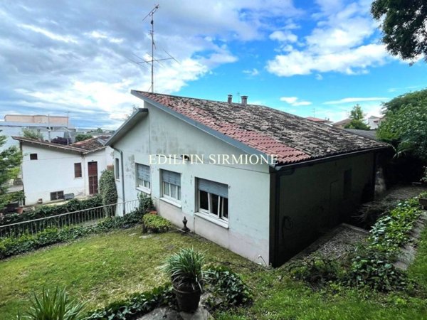 casa indipendente in vendita a Montichiari in zona Rò