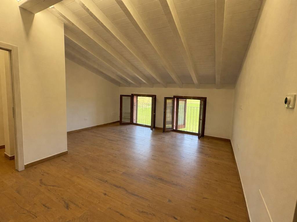 appartamento in vendita a Montichiari in zona Rò