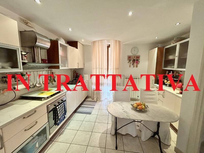 casa indipendente in vendita a Montichiari in zona Centro Storico