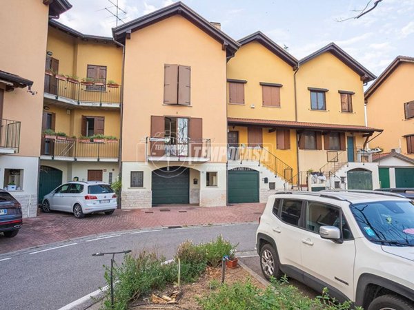 casa indipendente in vendita a Montichiari in zona Centro Storico