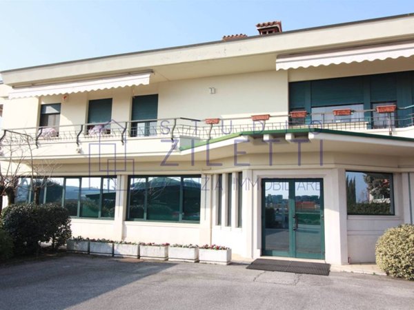 capannone in vendita a Montichiari in zona Trivellini