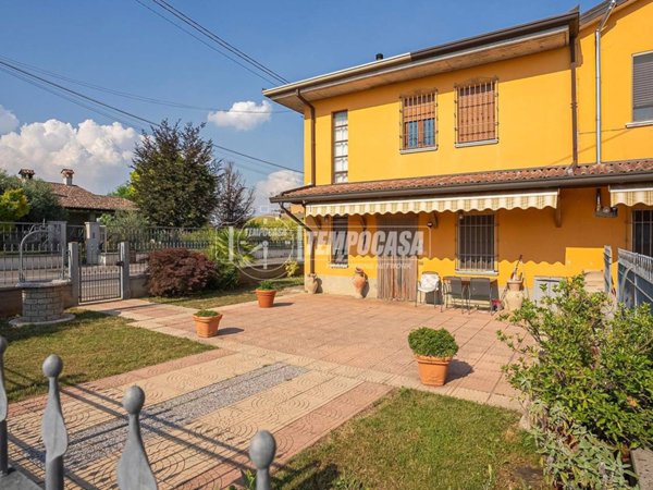 casa indipendente in vendita a Montichiari in zona Chiarini
