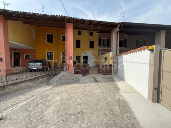 casa indipendente in vendita a Montichiari in zona Vighizzolo
