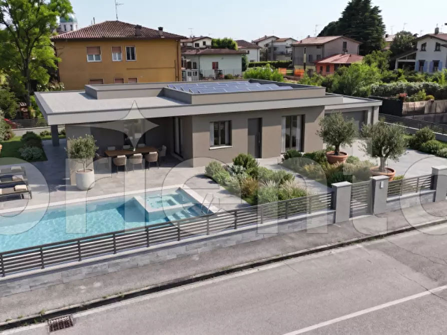 casa indipendente in vendita a Montichiari in zona Centro Storico