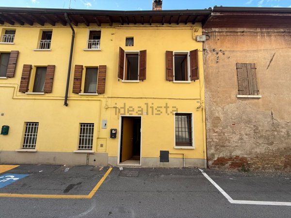 casa indipendente in vendita a Montichiari in zona Centro Storico