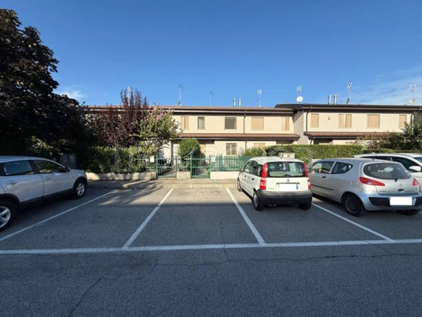 casa indipendente in vendita a Montichiari in zona Boschetti di Sopra
