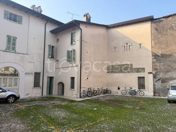 appartamento in vendita a Montichiari in zona Centro Storico