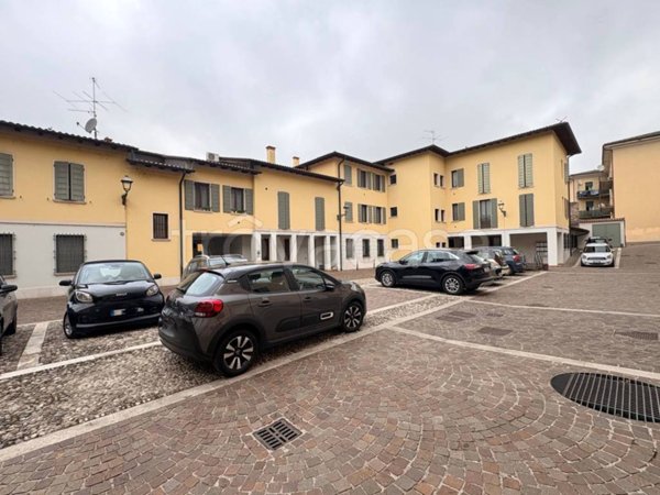 appartamento in vendita a Montichiari in zona Centro Storico