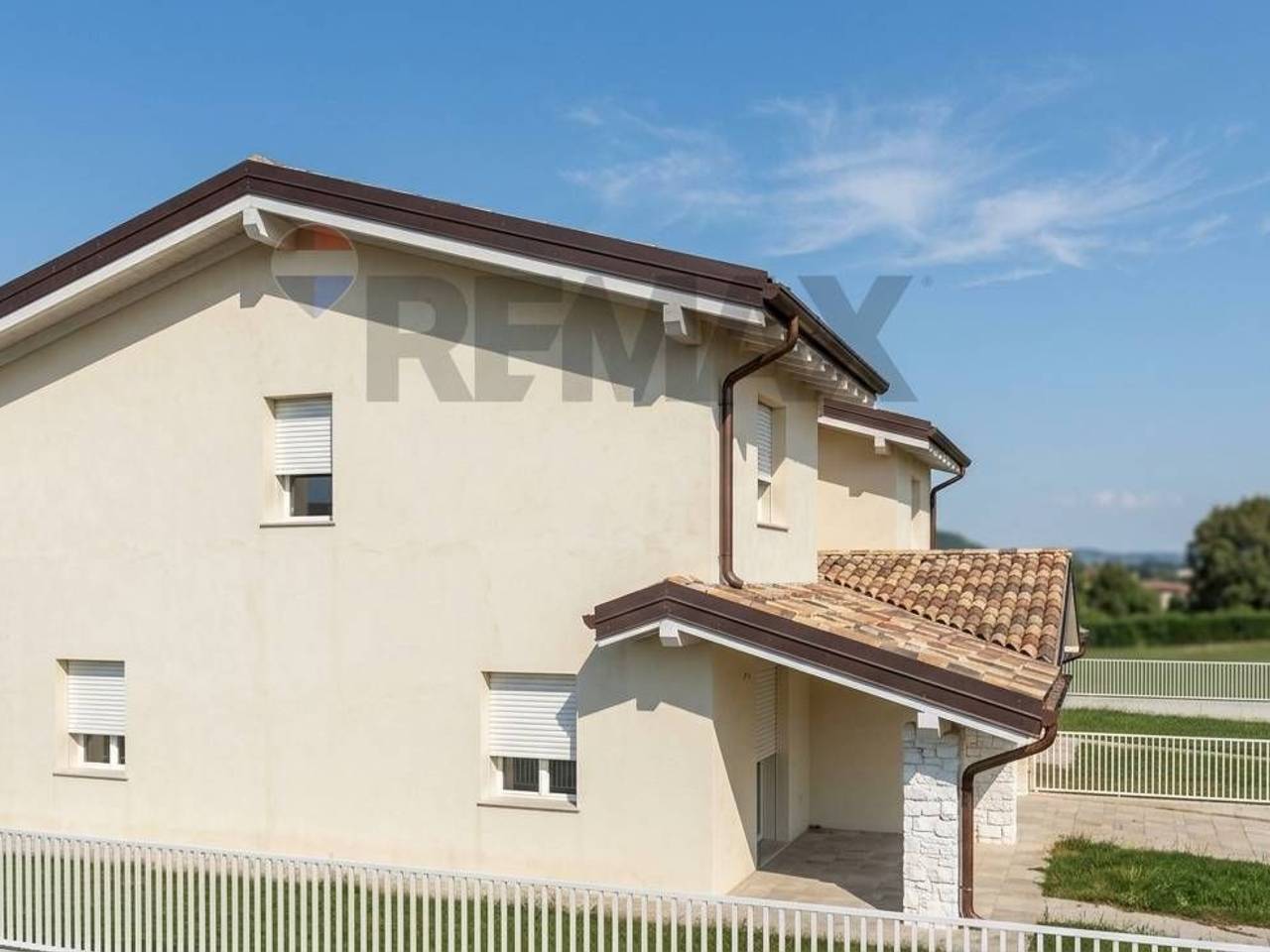 appartamento in vendita a Montichiari in zona Bredazzane