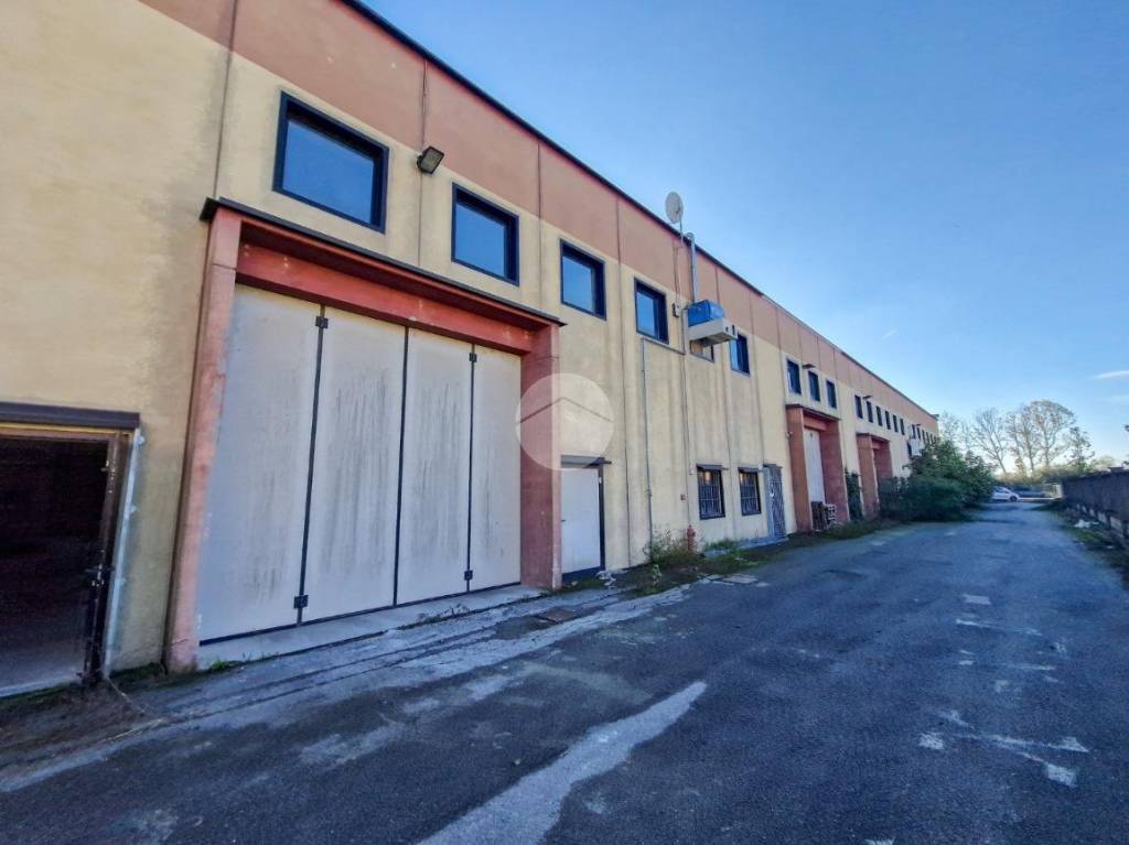 locale commerciale in vendita a Montirone