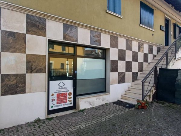 negozio in vendita a Montirone