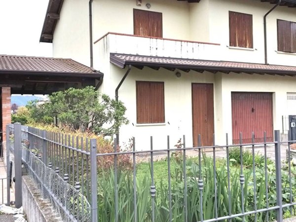 casa indipendente in vendita a Montirone