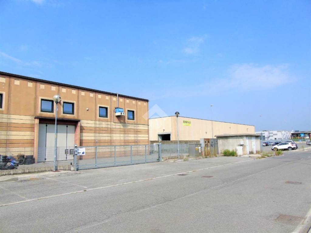 locale commerciale in vendita a Montirone