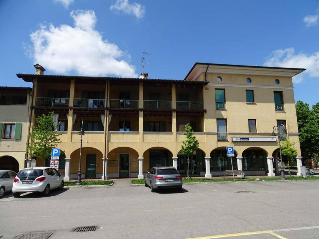ufficio in vendita a Montirone